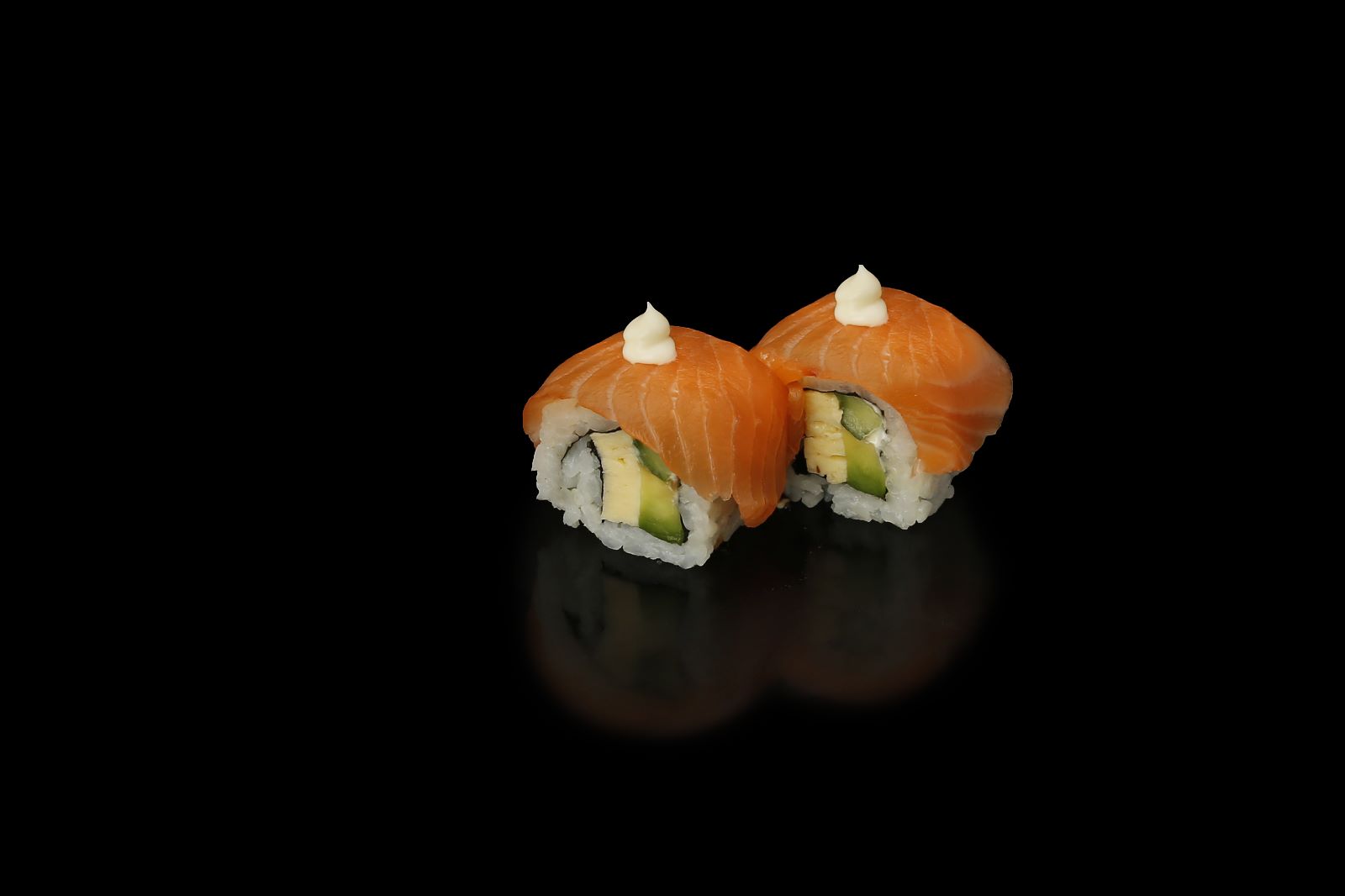 32. Salmon cream cheese roll